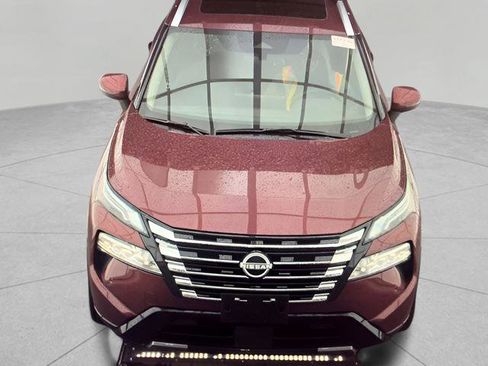 Used 2025 Nissan Rogue Platinum AWD/4WD image 18