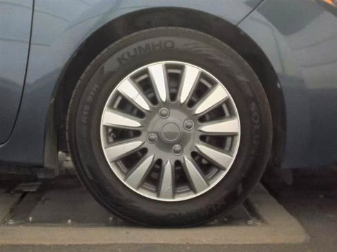 Used 2016 Toyota Corolla L FWD image 10