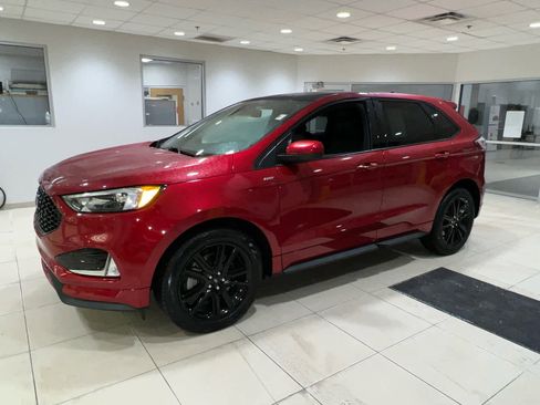 Used 2022 Ford Edge ST-Line w/ Class II Trailer Tow Package image 6