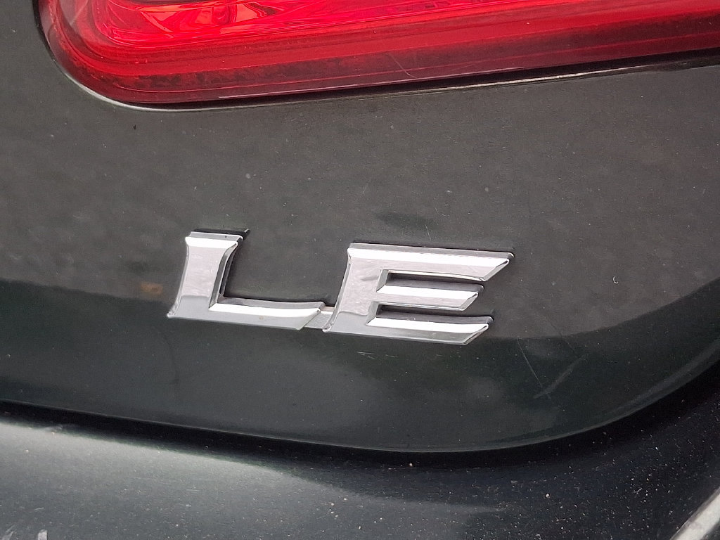 Used 2011 Toyota Camry LE w/ LE Extra-Value Pkg FWD image 29