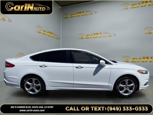 Used 2013 Ford Fusion SE image 4