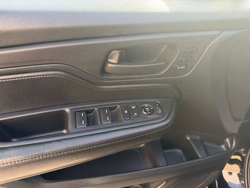 Used 2024 Honda Odyssey Sport image 13