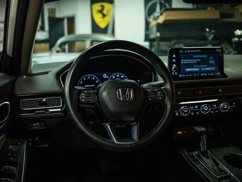 Used 2023 Honda Civic Touring image 15