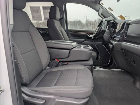 Used 2024 Chevrolet Silverado 2500 LT image 27