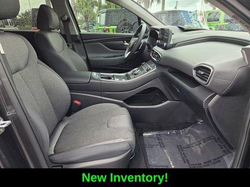 Used 2022 Hyundai Santa Fe SEL FWD image 17