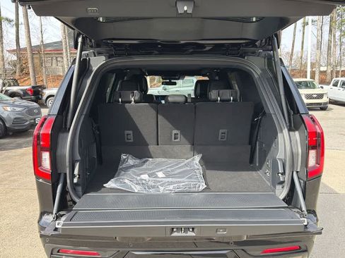 New 2026 Ford Expedition Platinum w/ Stealth Performance Package AWD/4WD image 18