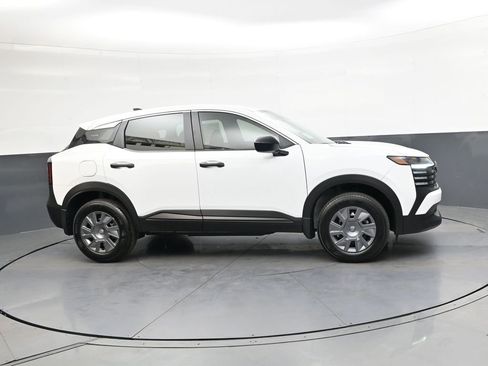New 2026 Nissan Kicks S FWD image 3