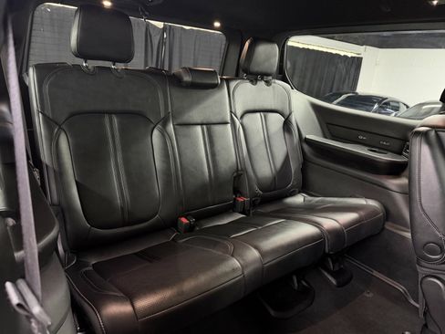 Used 2024 Jeep Wagoneer Series III image 24