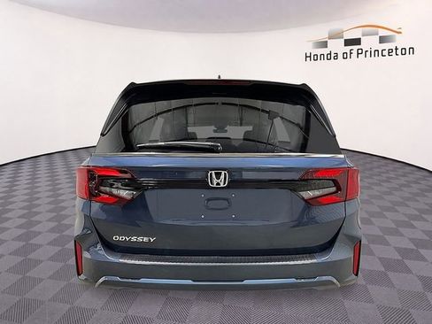 New 2026 Honda Odyssey EX-L image 4