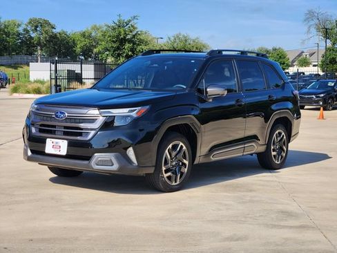 Certified 2025 Subaru Forester Limited AWD/4WD image 3