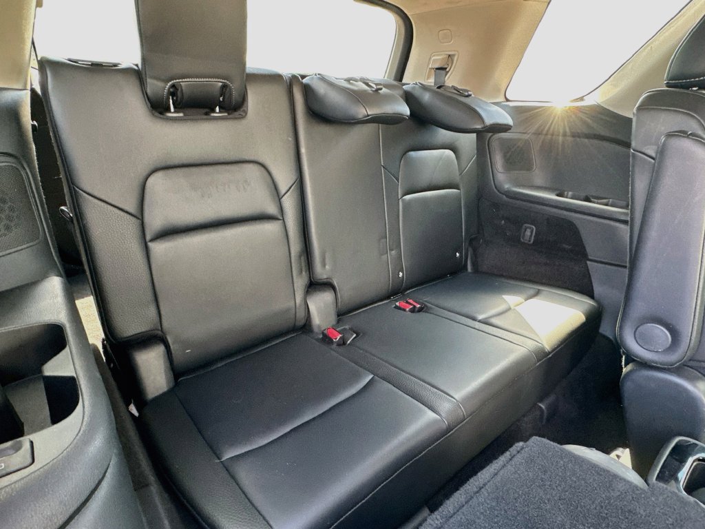 Used 2024 Nissan Pathfinder SL w/ SL Premium Package FWD image 35