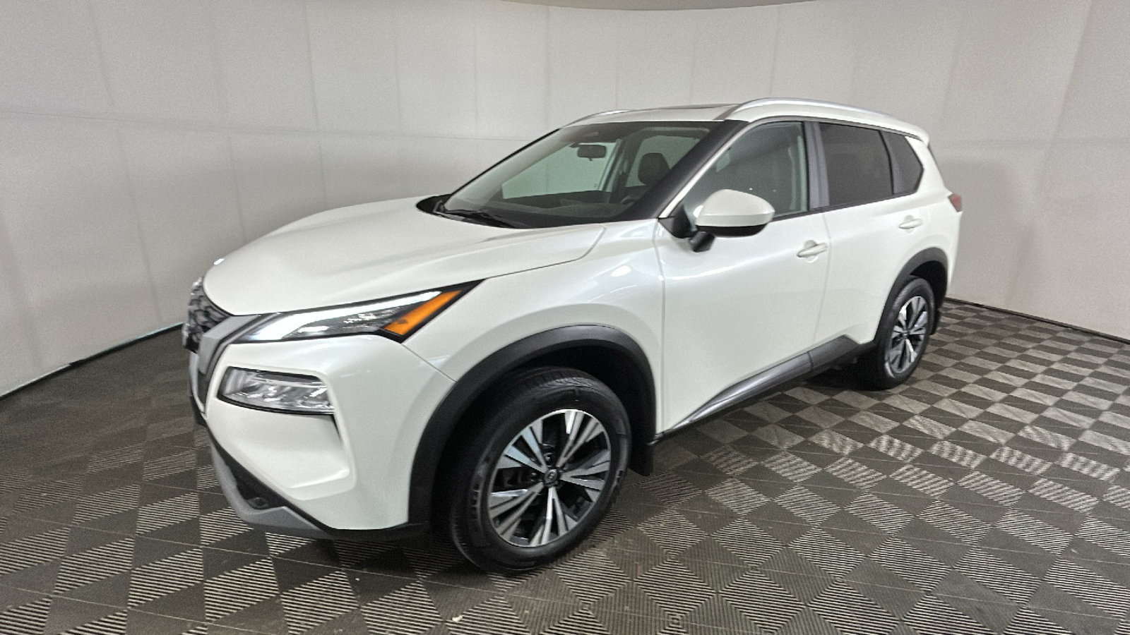 Used 2023 Nissan Rogue SV w/ SV Premium B Package AWD/4WD image 8