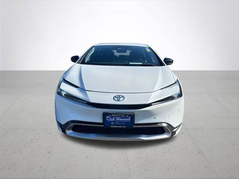 Certified 2025 Toyota Prius Plug-In Hybrid FWD image 3