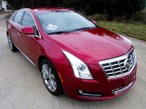 Used 2013 Cadillac XTS Base image 2
