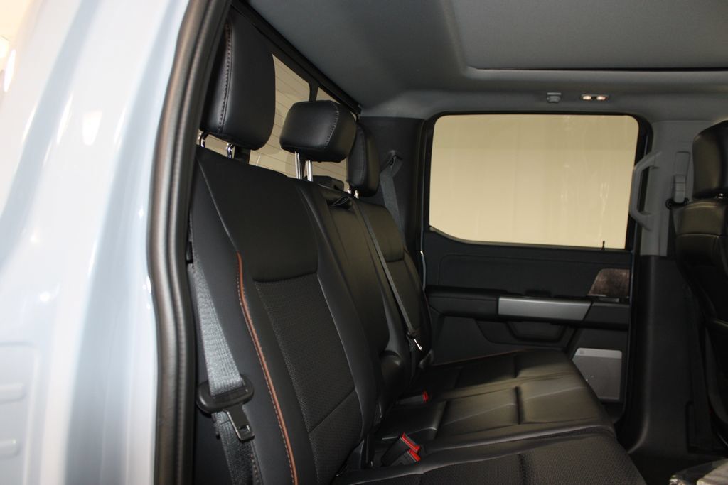 New 2026 Ford F350 Lariat w/ Black Appearance Package AWD/4WD image 25
