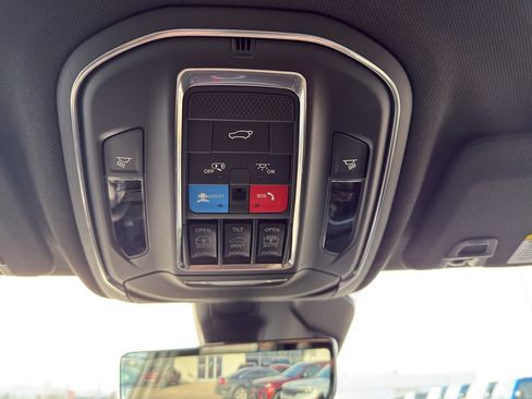 New 2026 Jeep Grand Cherokee Limited Reserve AWD/4WD image 22