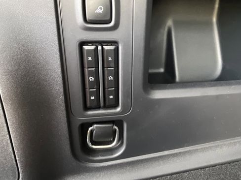 Used 2025 Lincoln Navigator L Reserve image 26