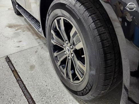 Used 2019 Nissan Armada Platinum w/ Cargo Package image 40