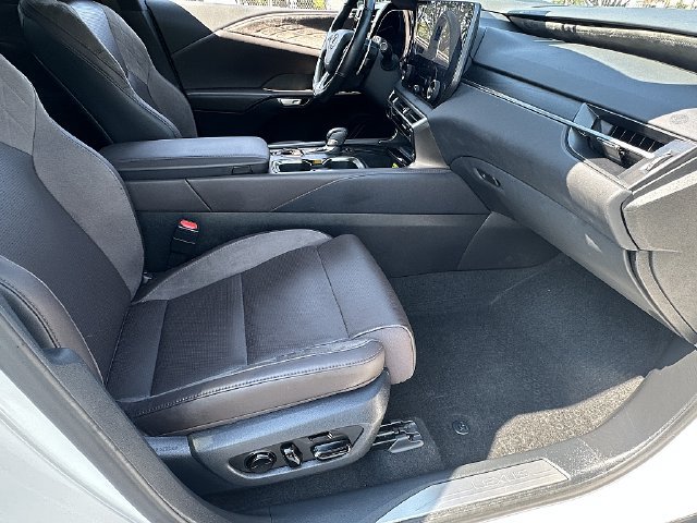 Used 2023 Lexus RX 350 w/ Cold Area Package AWD/4WD image 11