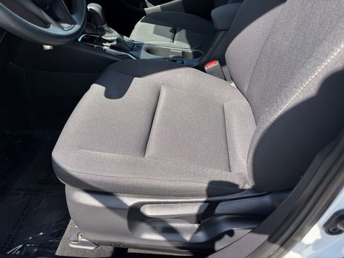 Used 2024 Toyota Corolla LE image 18