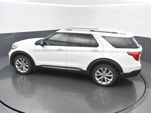 Used 2023 Ford Explorer Platinum w/ Technology Package AWD/4WD image 40
