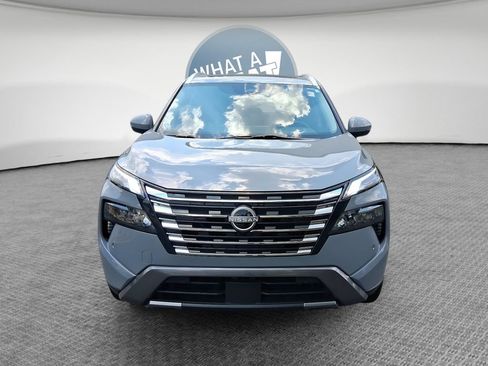Used 2024 Nissan Rogue SL w/ SL Premium Package AWD/4WD image 9