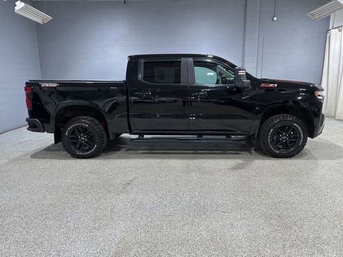 Used 2021 Chevrolet Silverado 1500 LT Trail Boss w/ Bed Protection Package AWD/4WD image 2