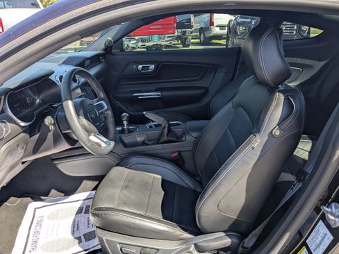 Used 2021 Ford Mustang GT Premium w/ Equipment Group 401A image 9