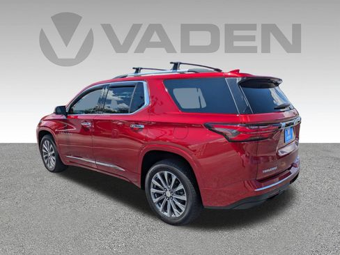 Used 2023 Chevrolet Traverse Premier FWD image 31