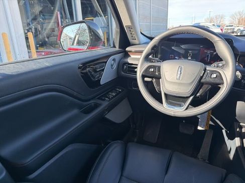 New 2026 Lincoln Aviator Reserve AWD/4WD image 17