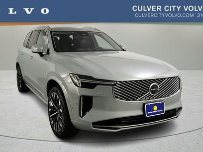 New 2026 Volvo XC90 T8 Ultra w/ Protection Package