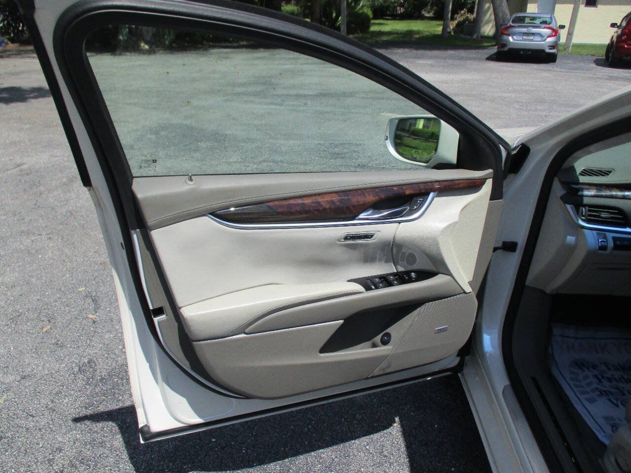 Used 2013 Cadillac XTS Platinum FWD image 23