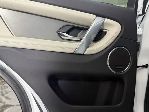 New 2026 Land Rover Discovery Sport Landmark image 22