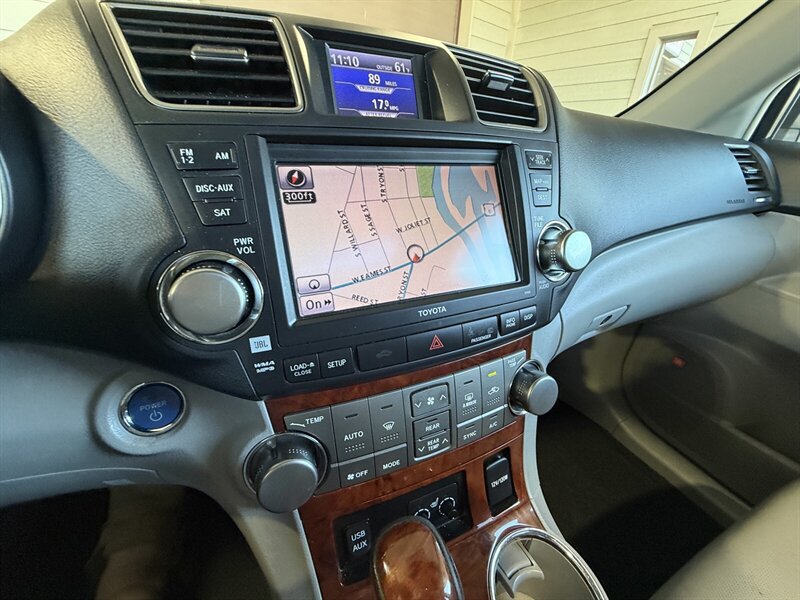 Used 2012 Toyota Highlander Limited AWD/4WD image 20