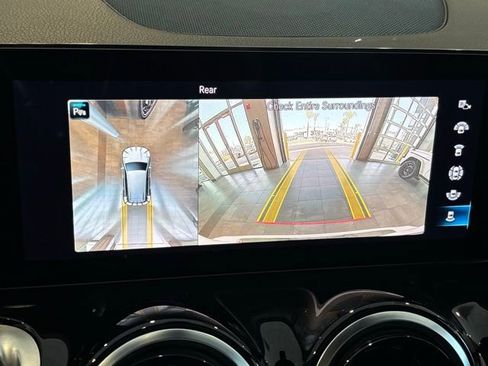 Certified 2022 Mercedes-Benz GLB 250 image 27