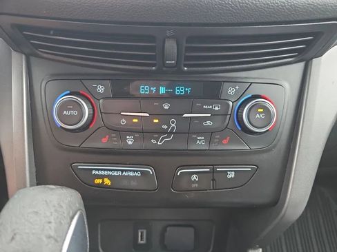 Used 2018 Ford Escape SE FWD image 27