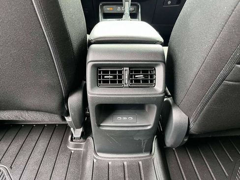 Used 2024 Honda CR-V EX image 4