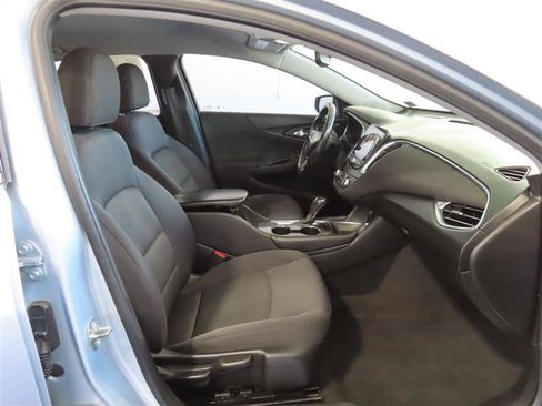 Used 2017 Chevrolet Malibu LT w/ Driver Confidence Package image 35