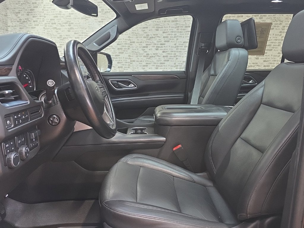 Used 2021 Chevrolet Tahoe Z71 w/ Luxury Package AWD/4WD image 27