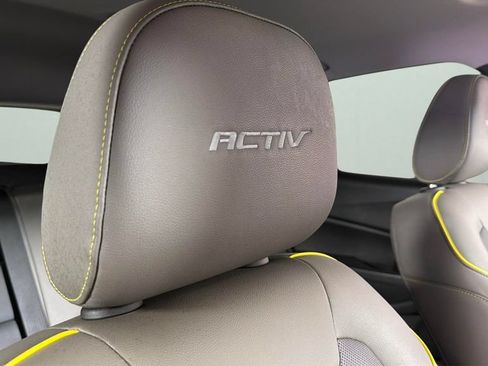 Used 2024 Chevrolet Trax ACTIV w/ Sunroof Package FWD image 35