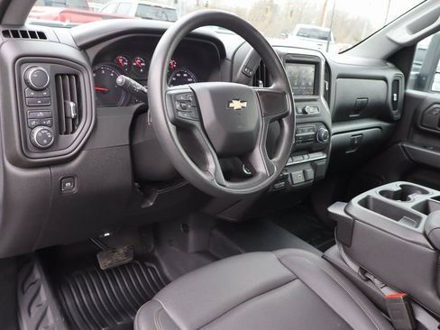 Used 2024 Chevrolet Silverado 3500 W/T AWD/4WD image 5
