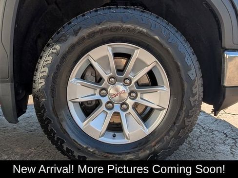Used 2023 GMC Sierra 1500 Pro w/ Pro Value Package AWD/4WD image 9