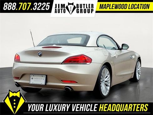 Used 2011 BMW Z4 sDrive35i image 4
