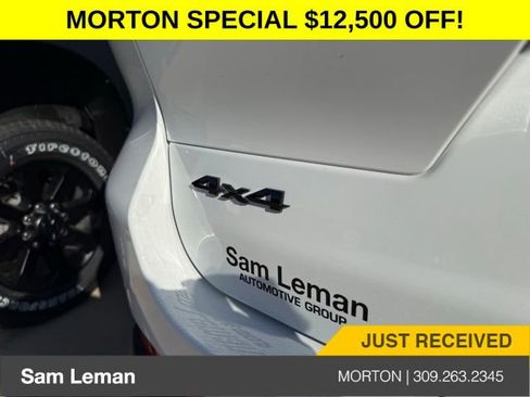 New 2025 Jeep Grand Cherokee L Limited w/ Black Appearance Package image 11