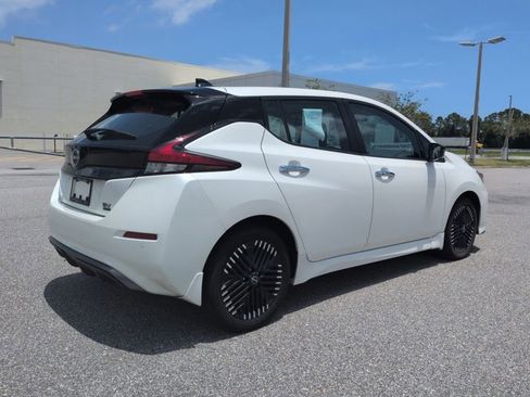 Certified 2023 Nissan Leaf SV Plus FWD image 4