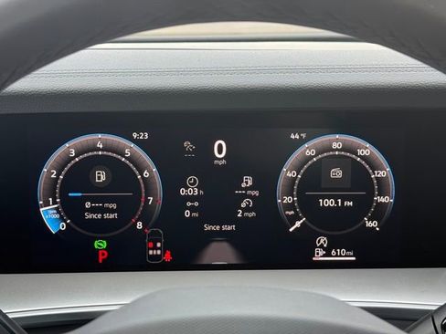 New 2026 Volkswagen Tiguan SE R-Line image 28