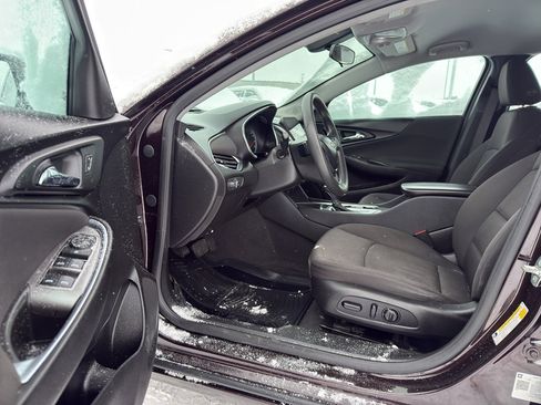 Used 2020 Chevrolet Malibu LT image 11