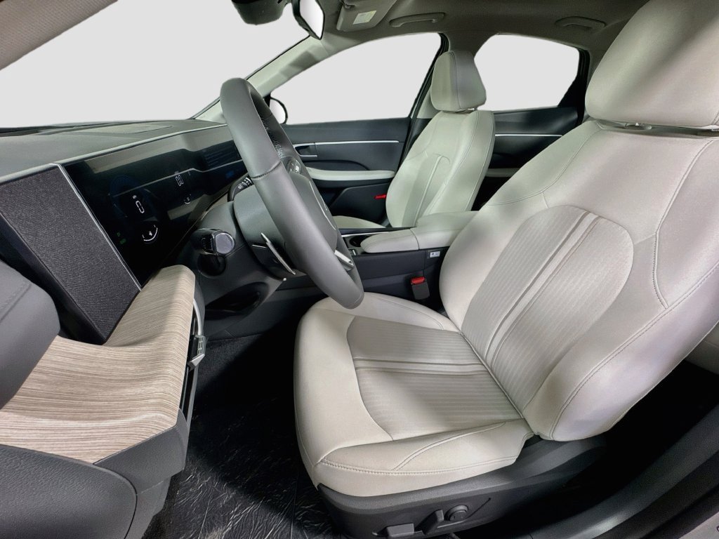 New 2026 Hyundai Sonata SEL FWD image 18