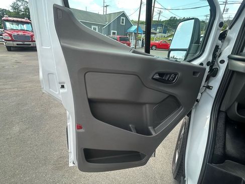 Used 2025 Ford Transit 250 148 High Roof Extended w/ Load Area Protection Package RWD image 16