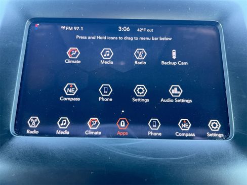 Used 2019 Jeep Cherokee Latitude w/ Popular Appearance Group image 28